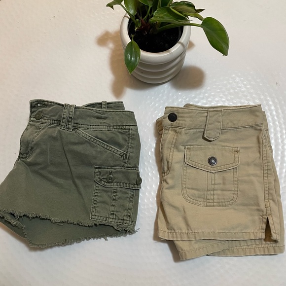 American eagle bundle of cargo shorts , size 2 ( 2 pieces) - Picture 2 of 8